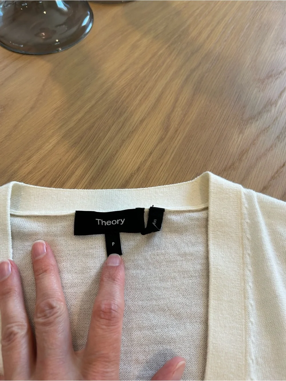 Theory Ivory Merino Wool V-Neck Cardigan XS - Picture 5 of 6